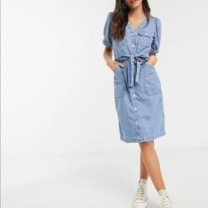 LEVI mid wash denim midi dress with buttons
